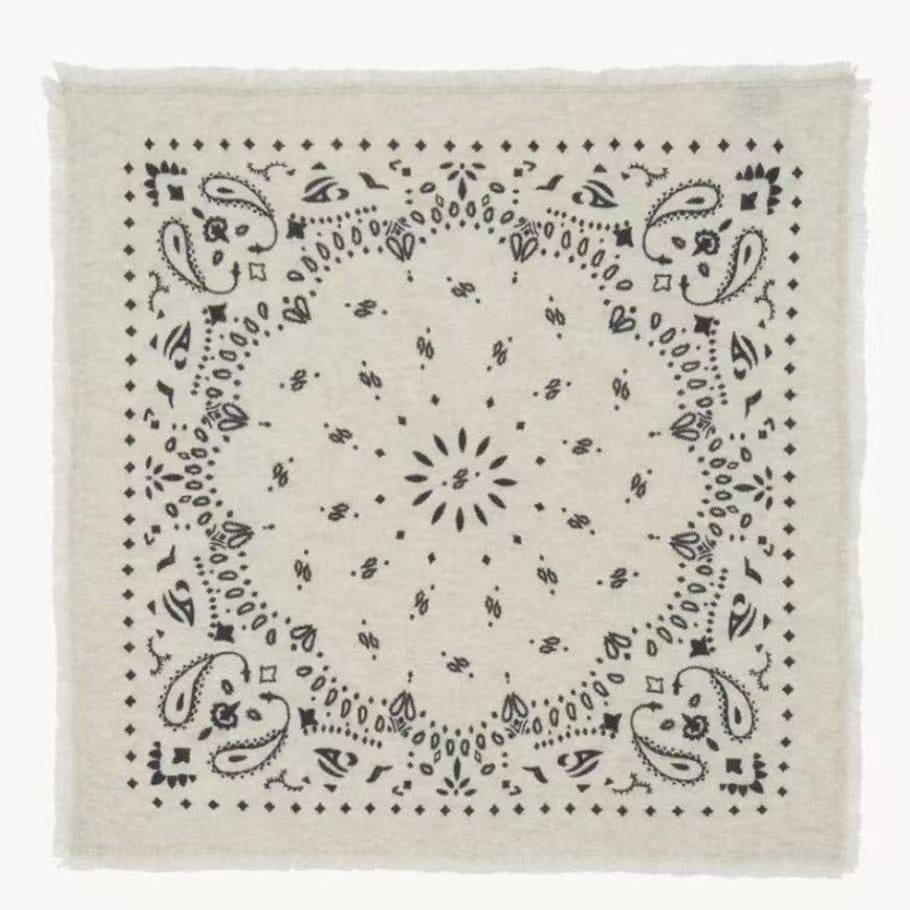 KUJTEN SMALL BANDANA
