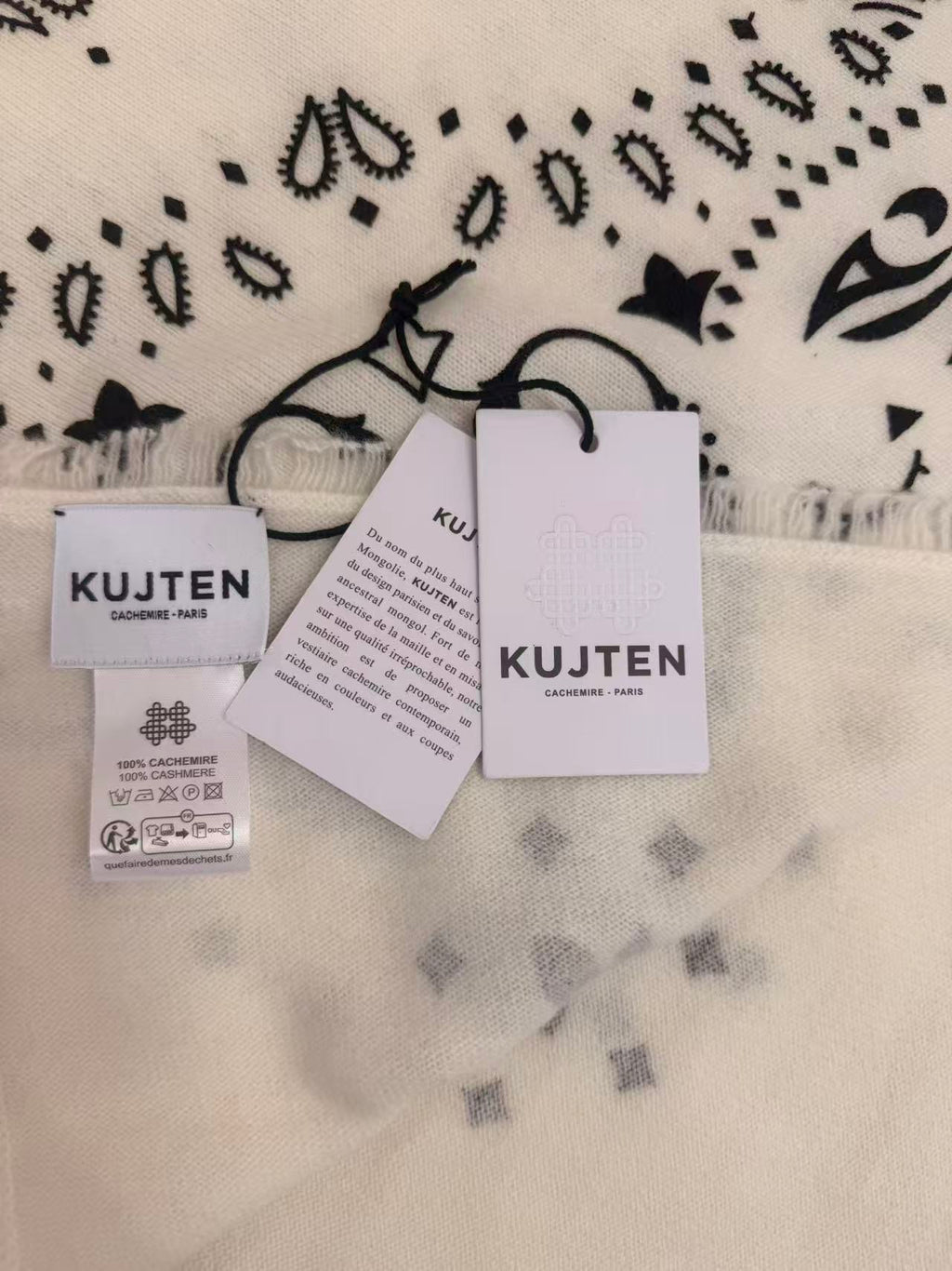 KUJTEN SMALL BANDANA