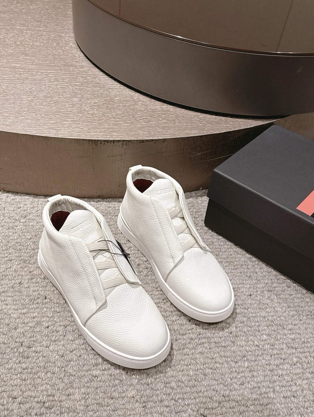 Ermenegildo Zegna white Triple Stitch mid-top