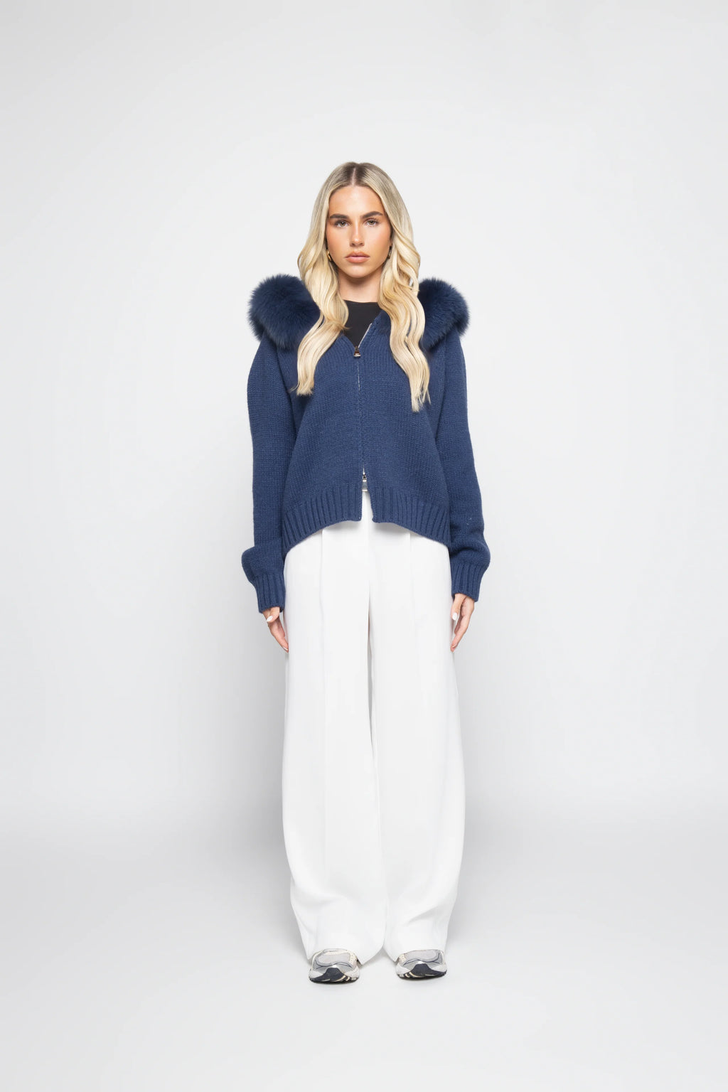THE CANNES - ELECTRIC BLUE