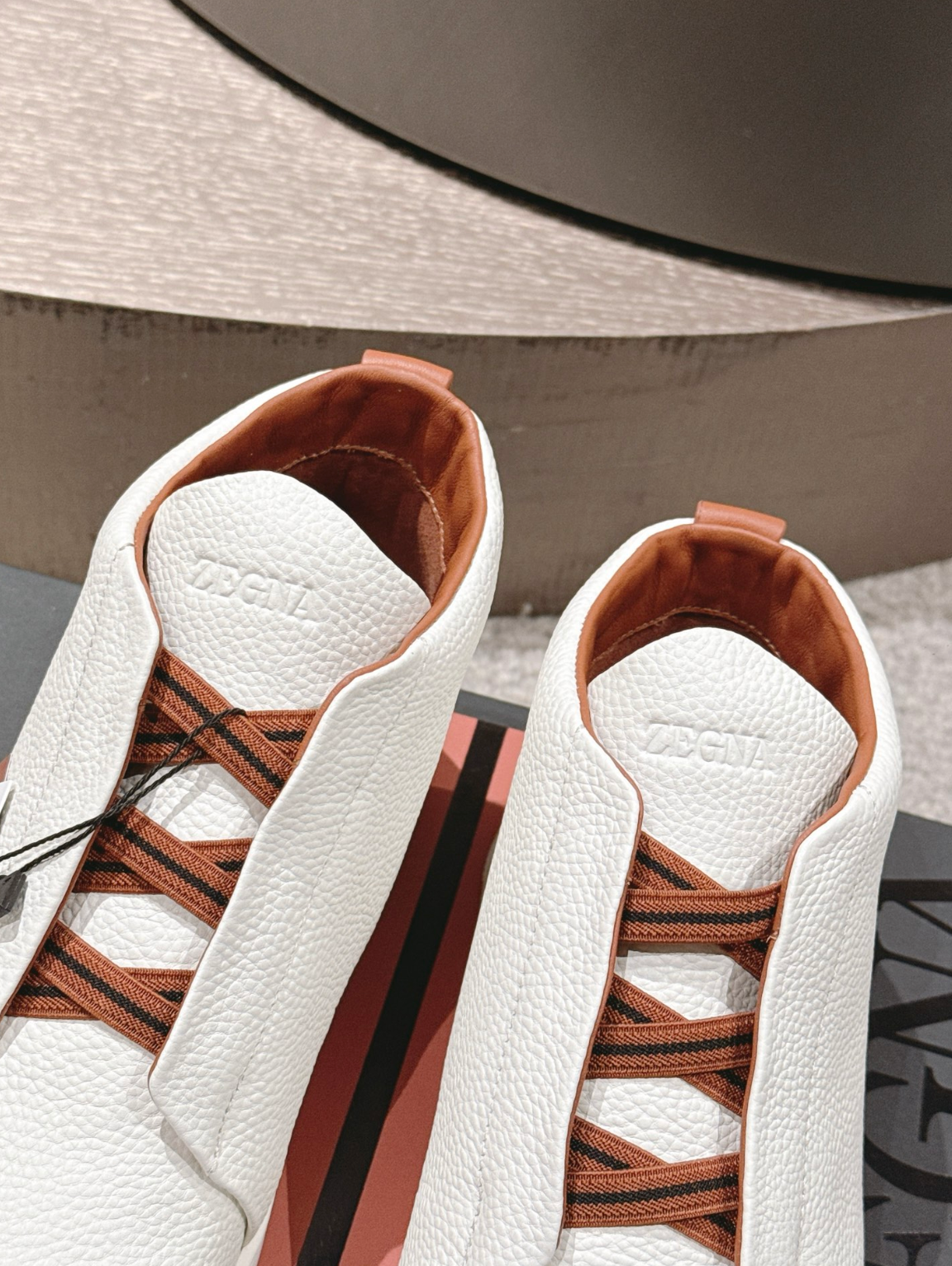 Ermenegildo Zegna white Triple Stitch mid-top