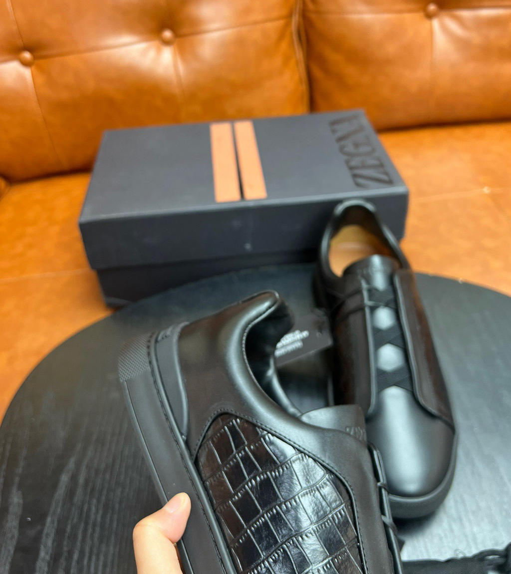 Ermenegildo Zegna Black Crocodile Leather Triple Stitch