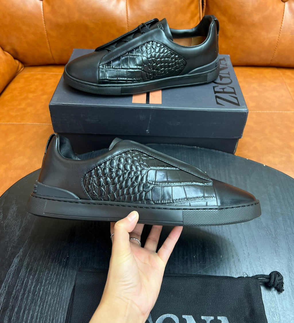 Ermenegildo Zegna Dimensions Black Crocodile Leather Triple Stitch