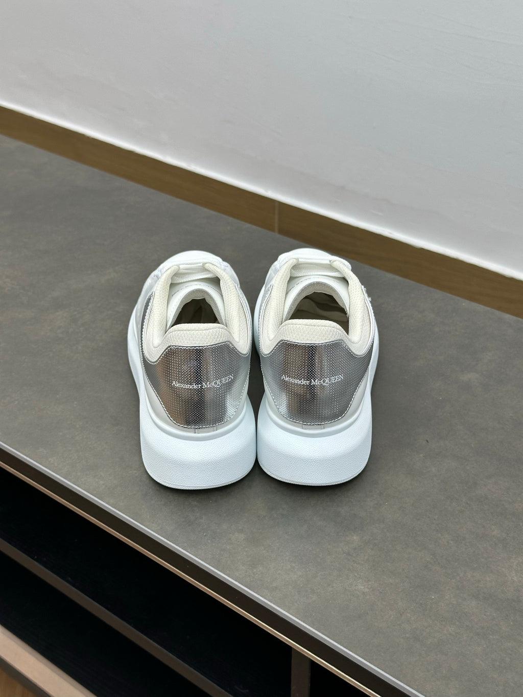 Oversized Sneakers Leather in White/Silver