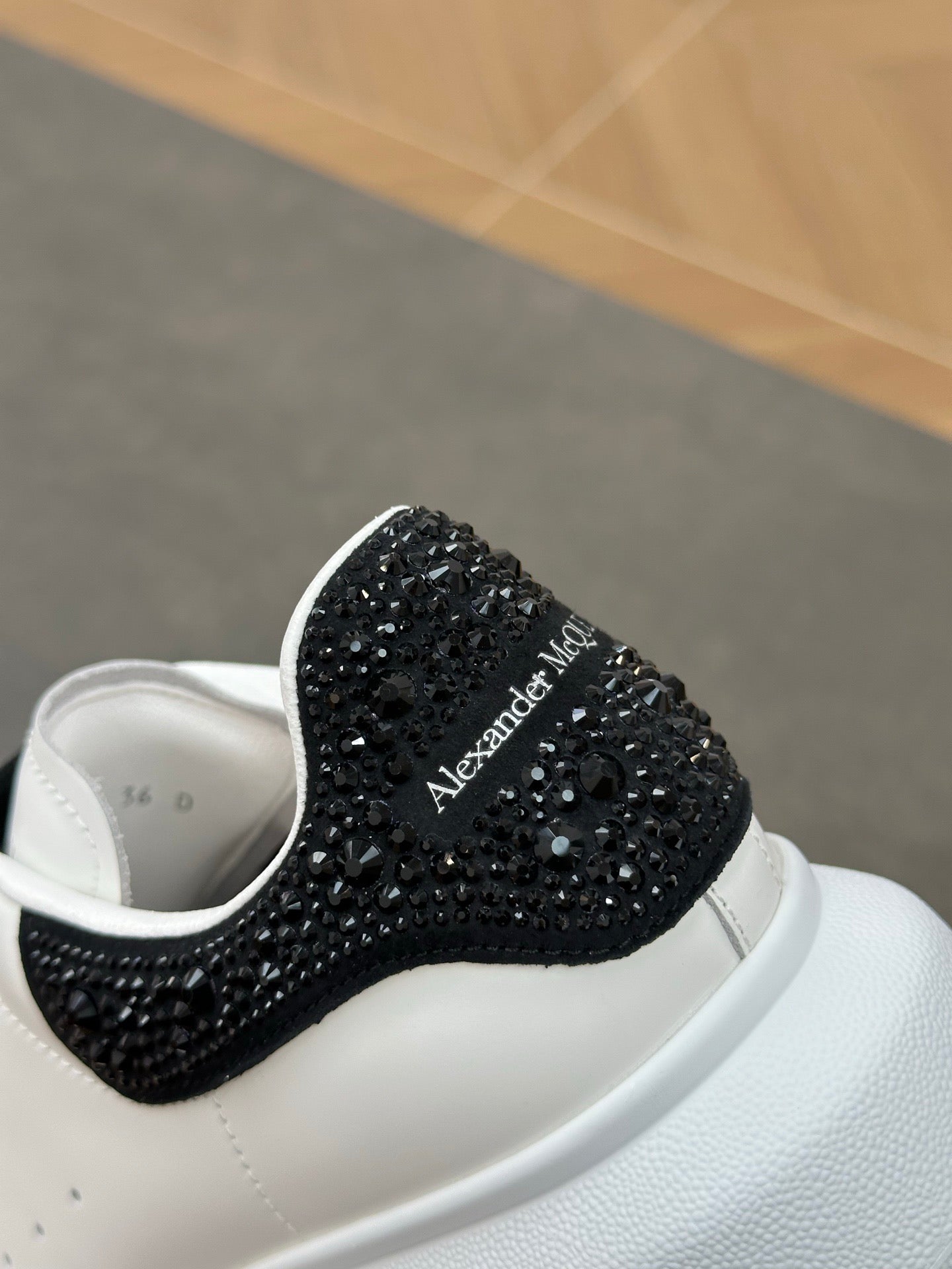 Men's Oversized Sneaker in White/Jet Black