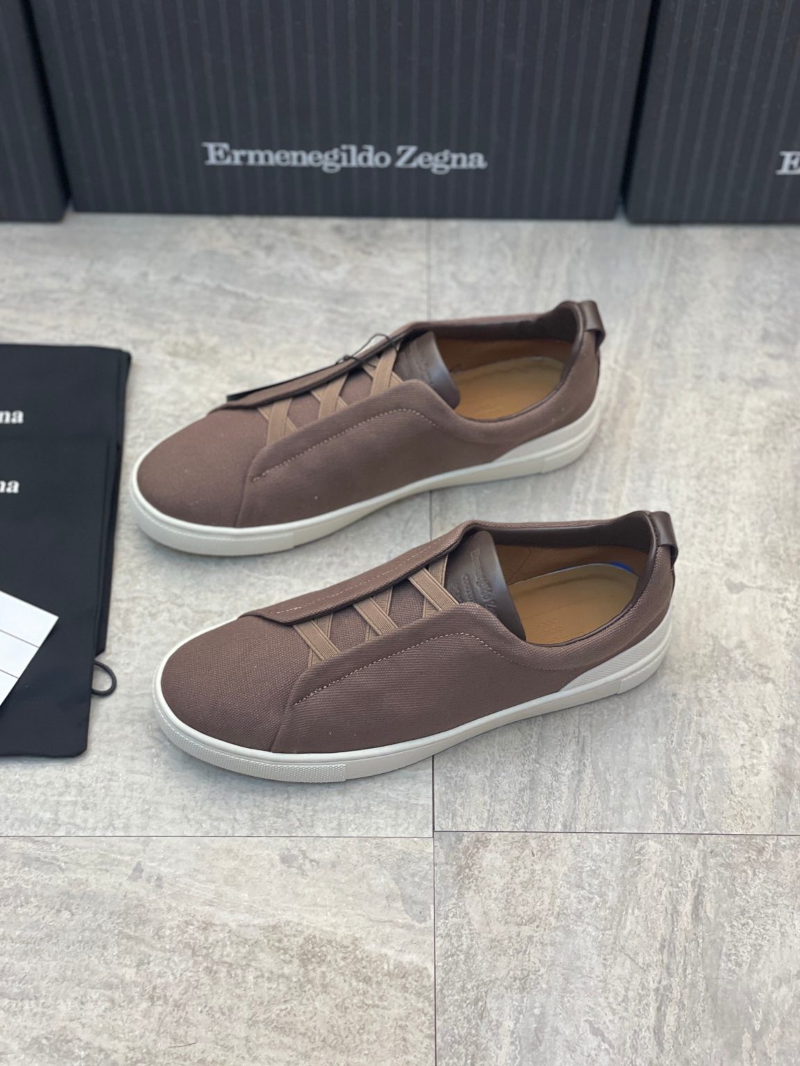 Ermenegildo Zegna brown triple  stitch Wool-Vicuna