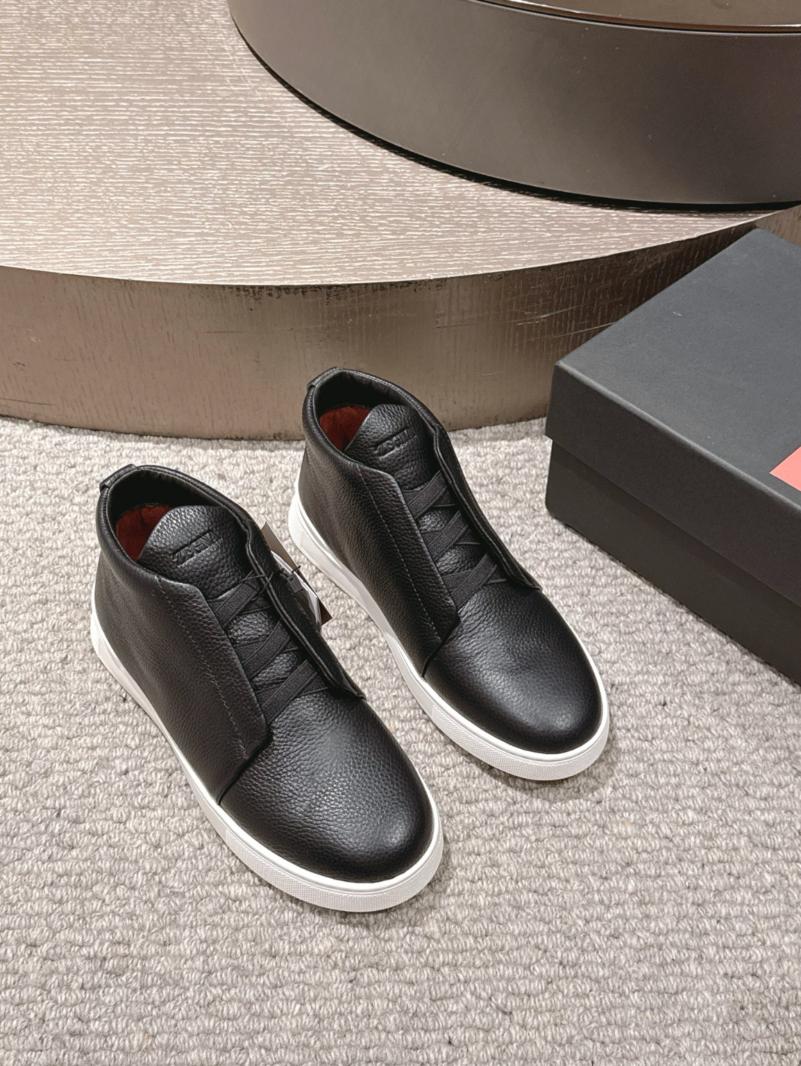 Ermenegildo Zegna black Triple Stitch mid-top
