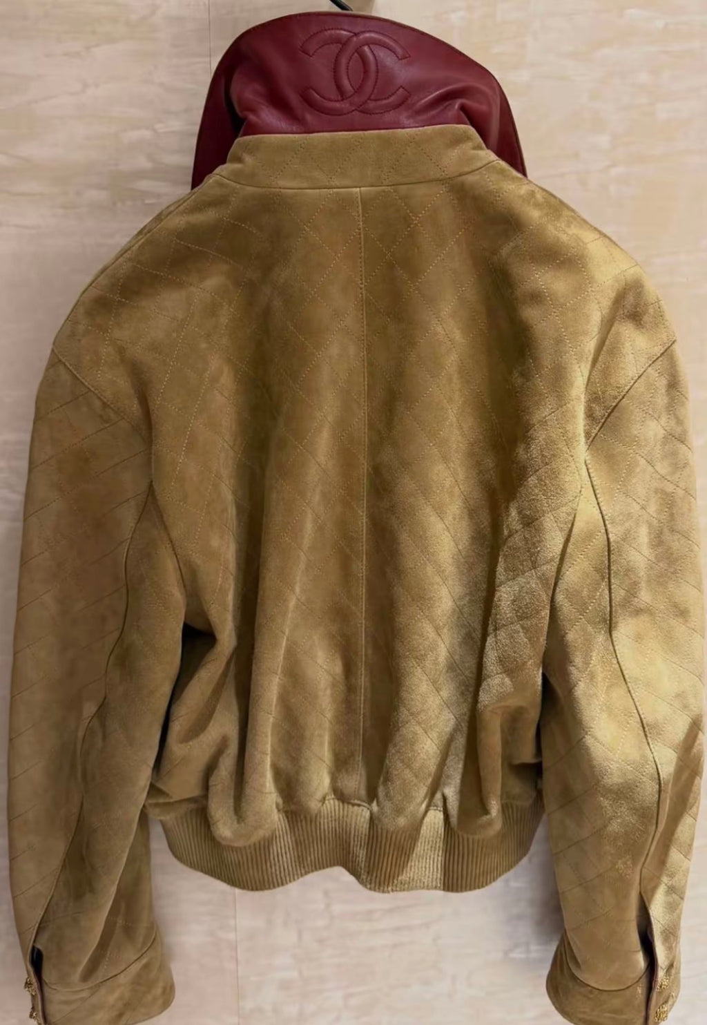 FW26’ BLOUSON Suede Calfskin 
Fango Beige