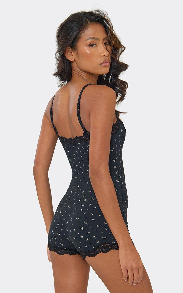 SQUARE NECK LACE TRIM ROMPER