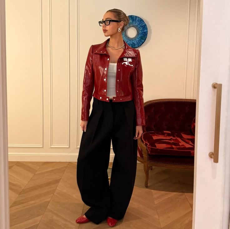 REEDITION CROPPED VINYL JACKET IN RED