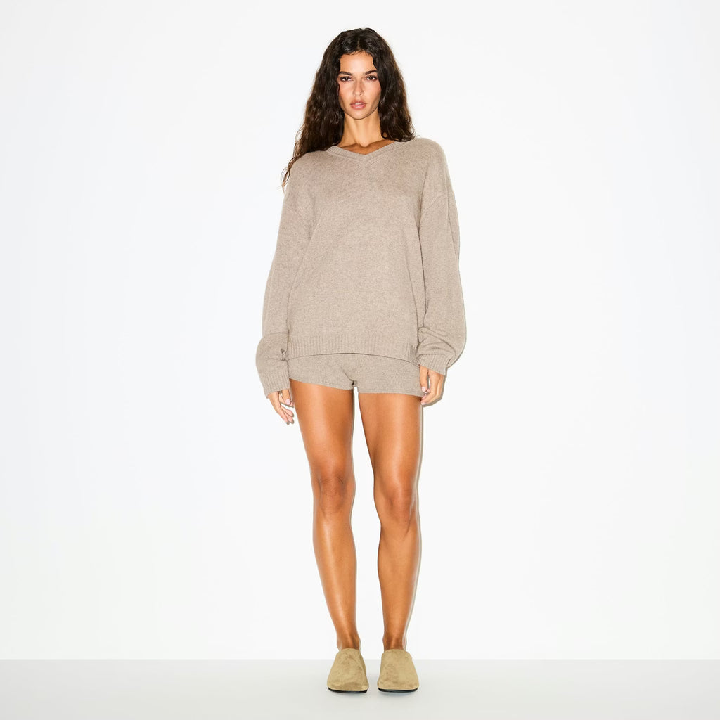 WOOL CASHMERE OVERSIZED V NECK SWEATER/SHORT SET