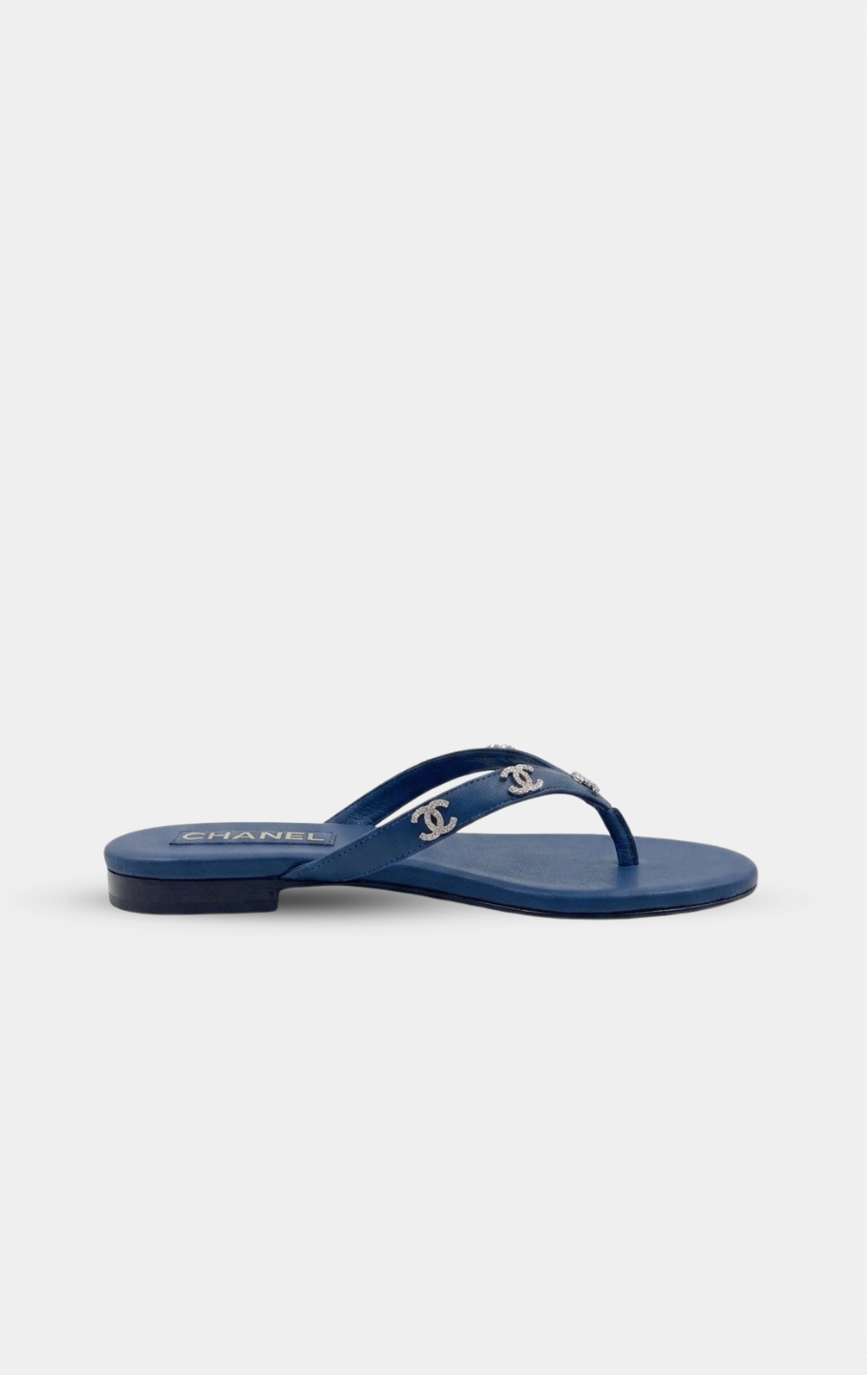 CHANEL Blue leather rhinestone thong sandals