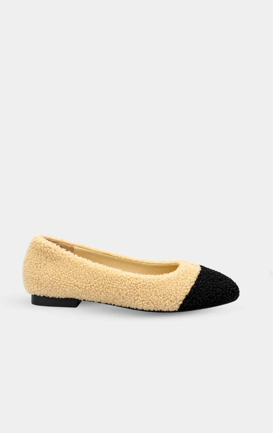 CHANEL Coco Neige 26' Ballet flat Beige/Black