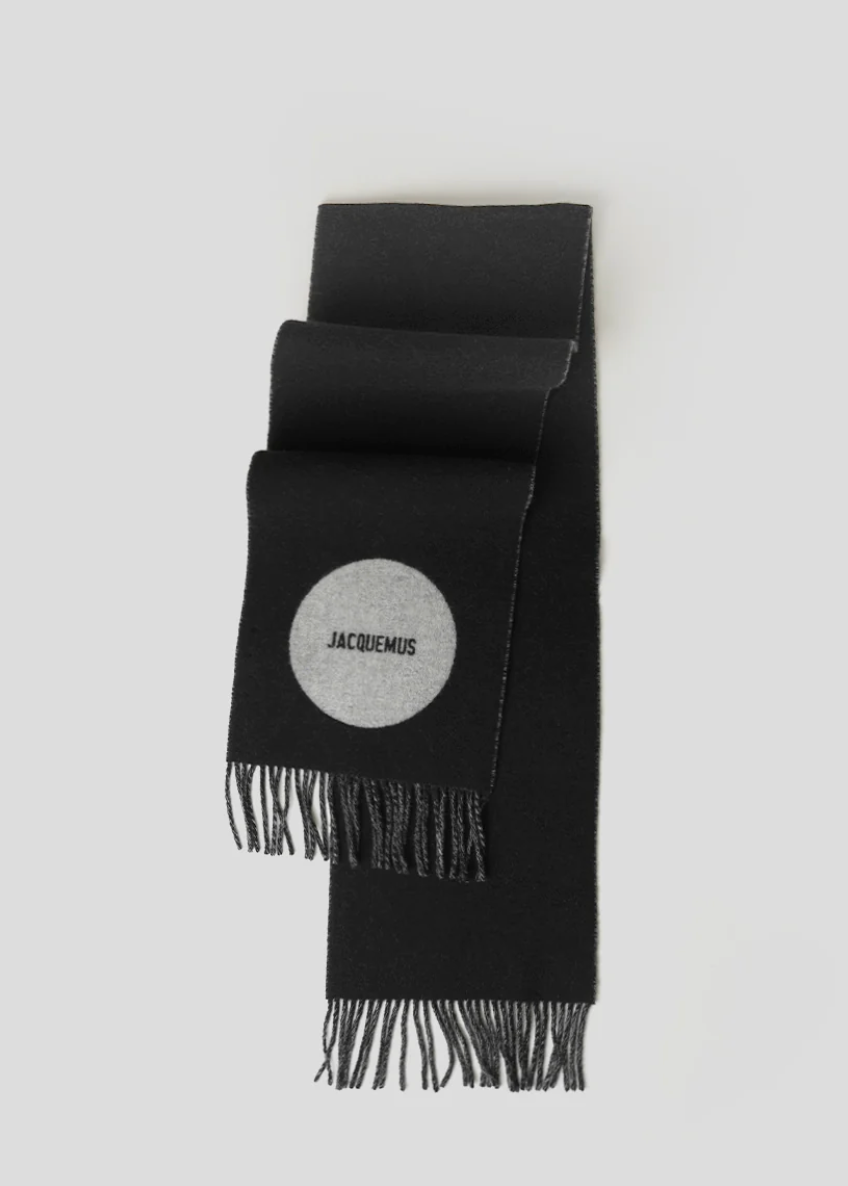 The Rond carré scarf