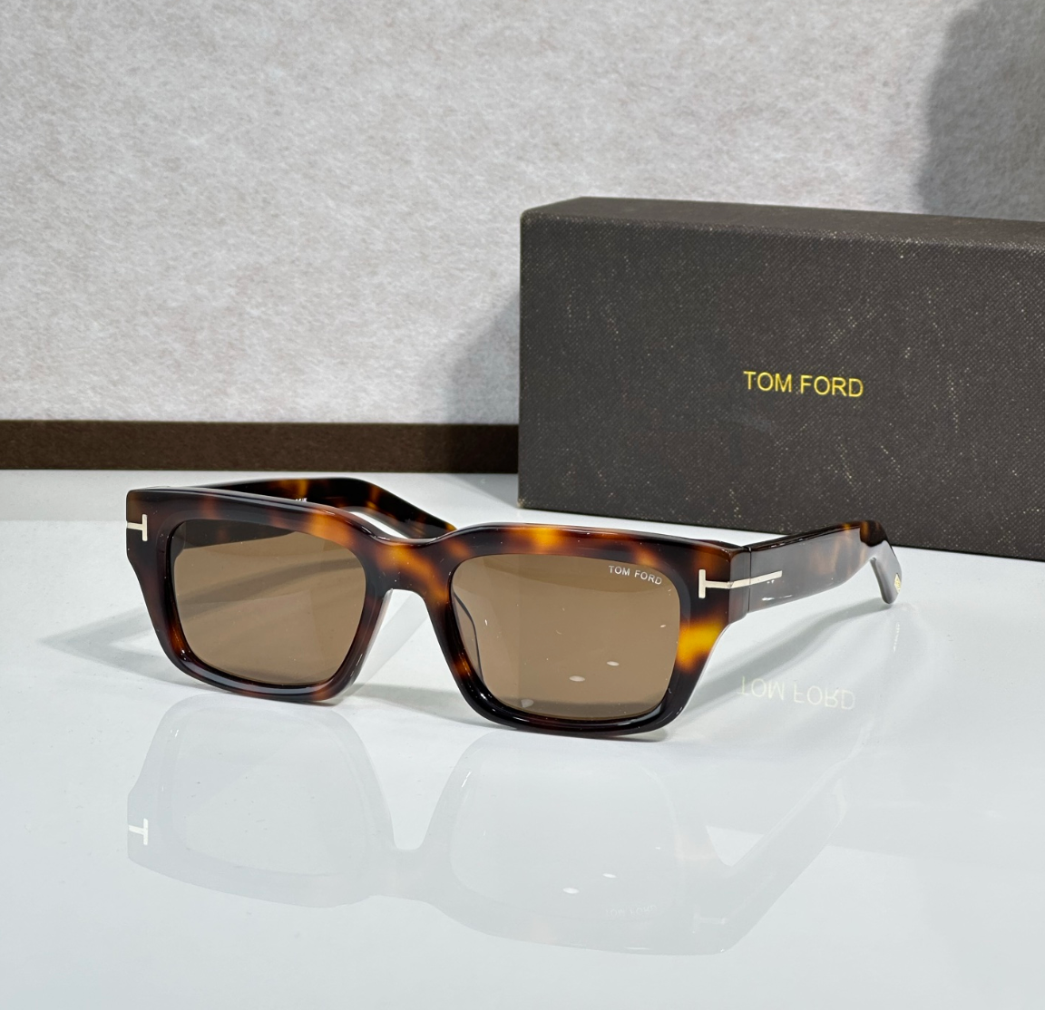 TF1203 ICON RECTANGULAR SUNGLASSES
