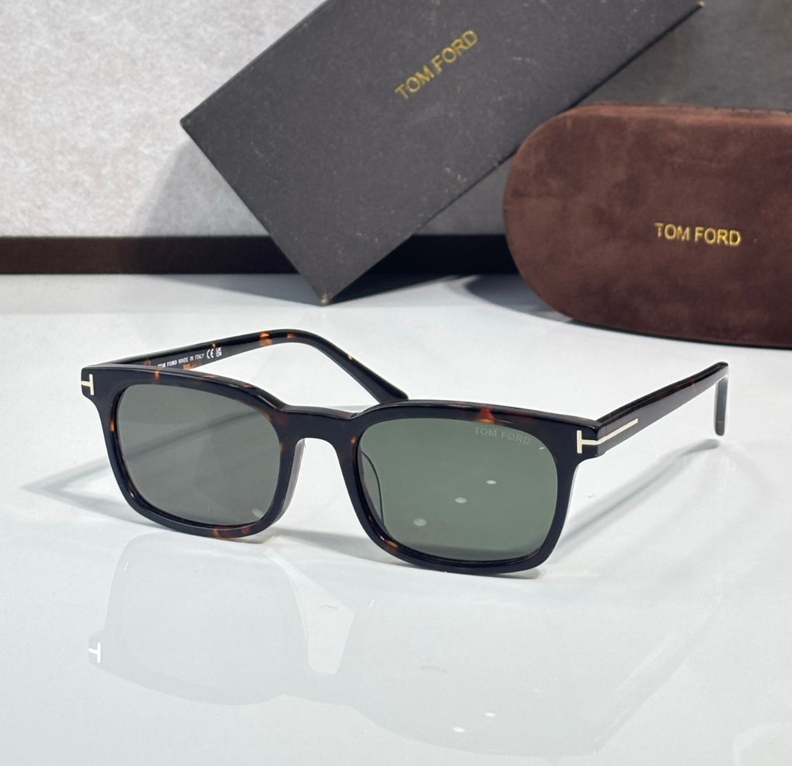 TOM FORD FT1300