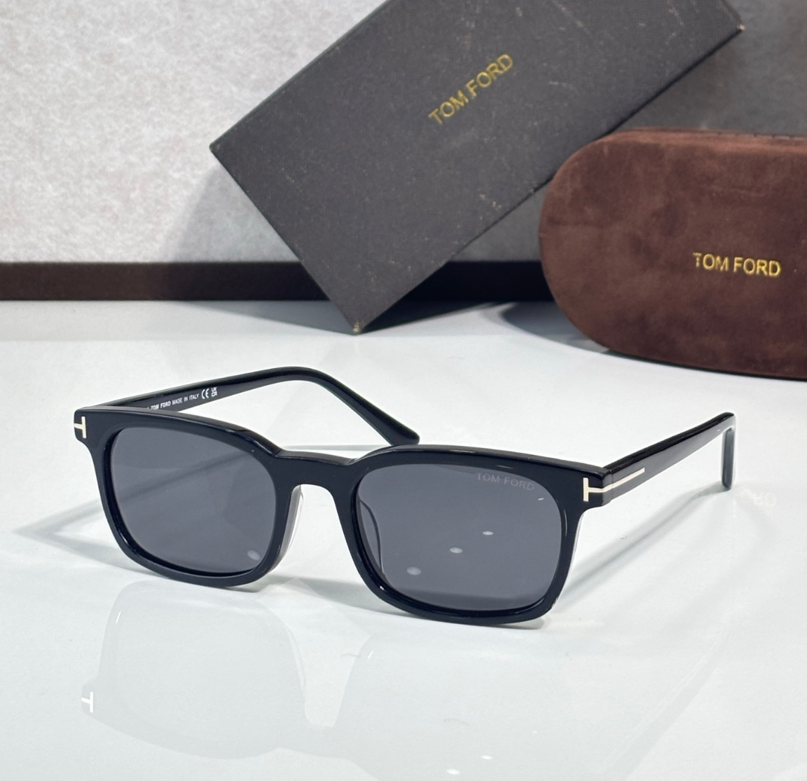 TOM FORD FT1300