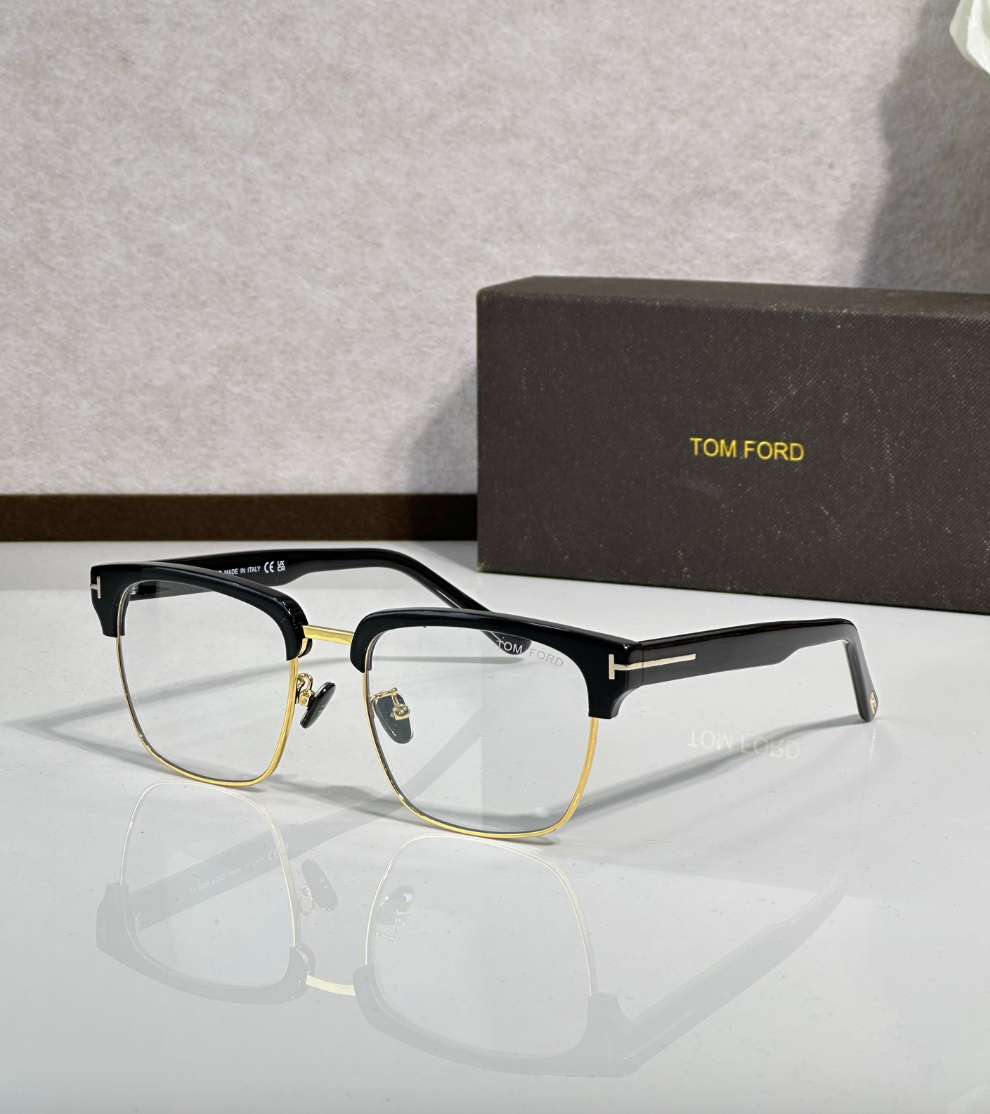 TOM FORD FT0367