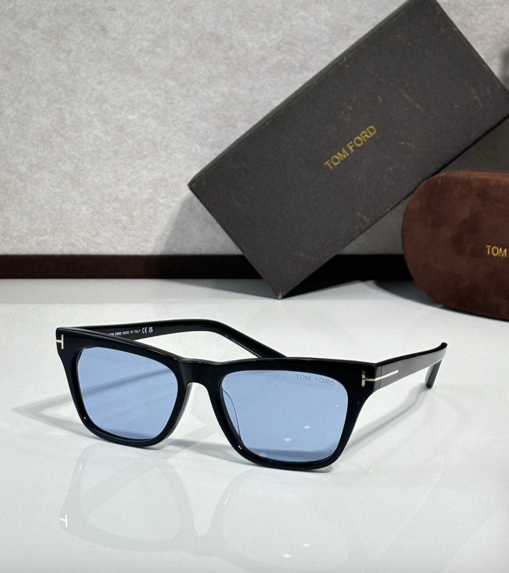 TOM FORD TF1362