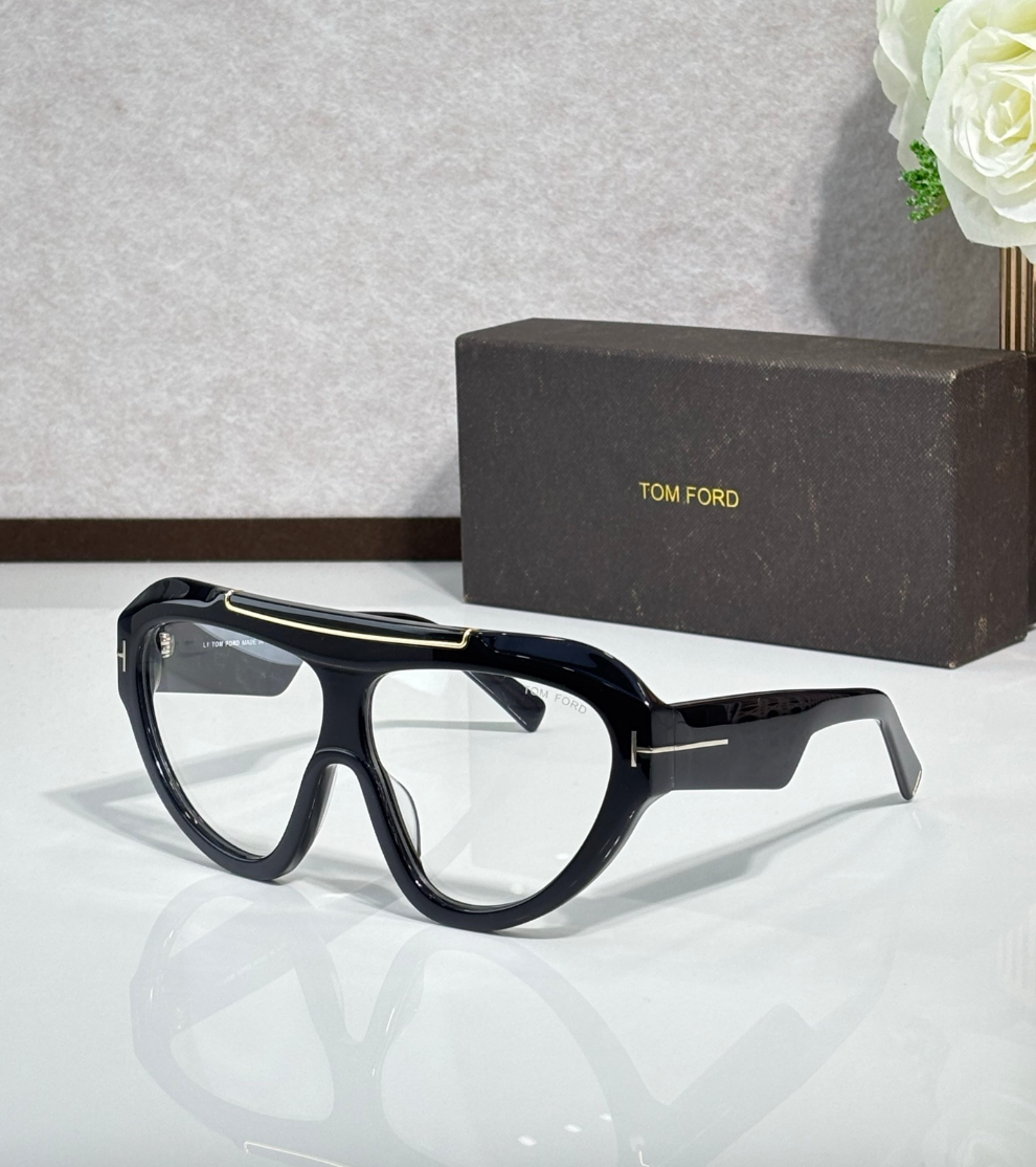 TOM FORD FT1094