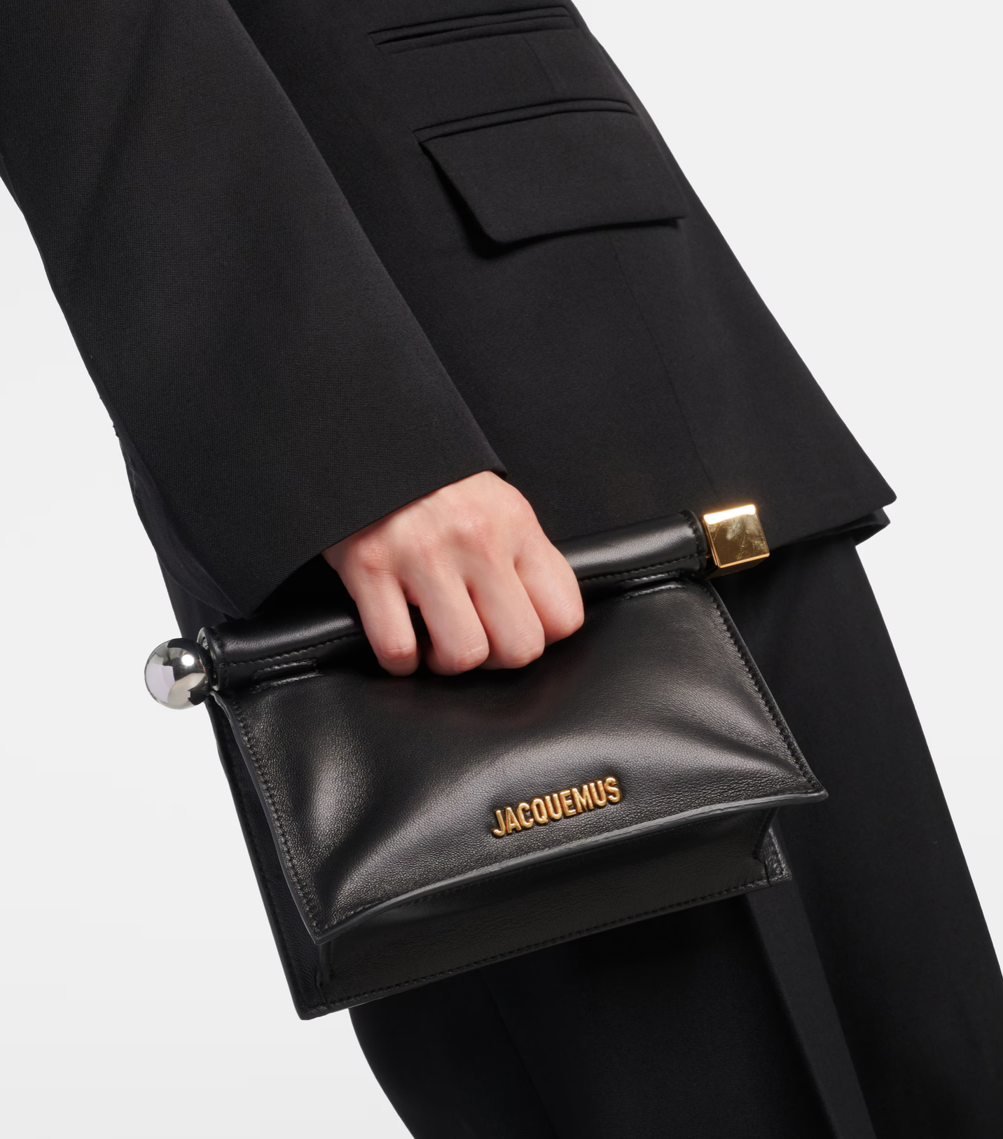 LA PETITE POCHETTE ROND C