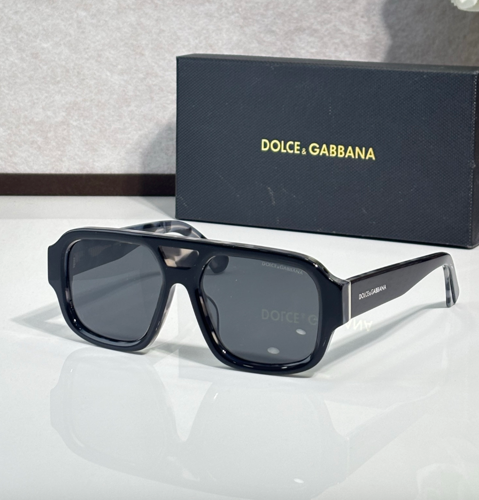 Dolce & Gabbana DG4516