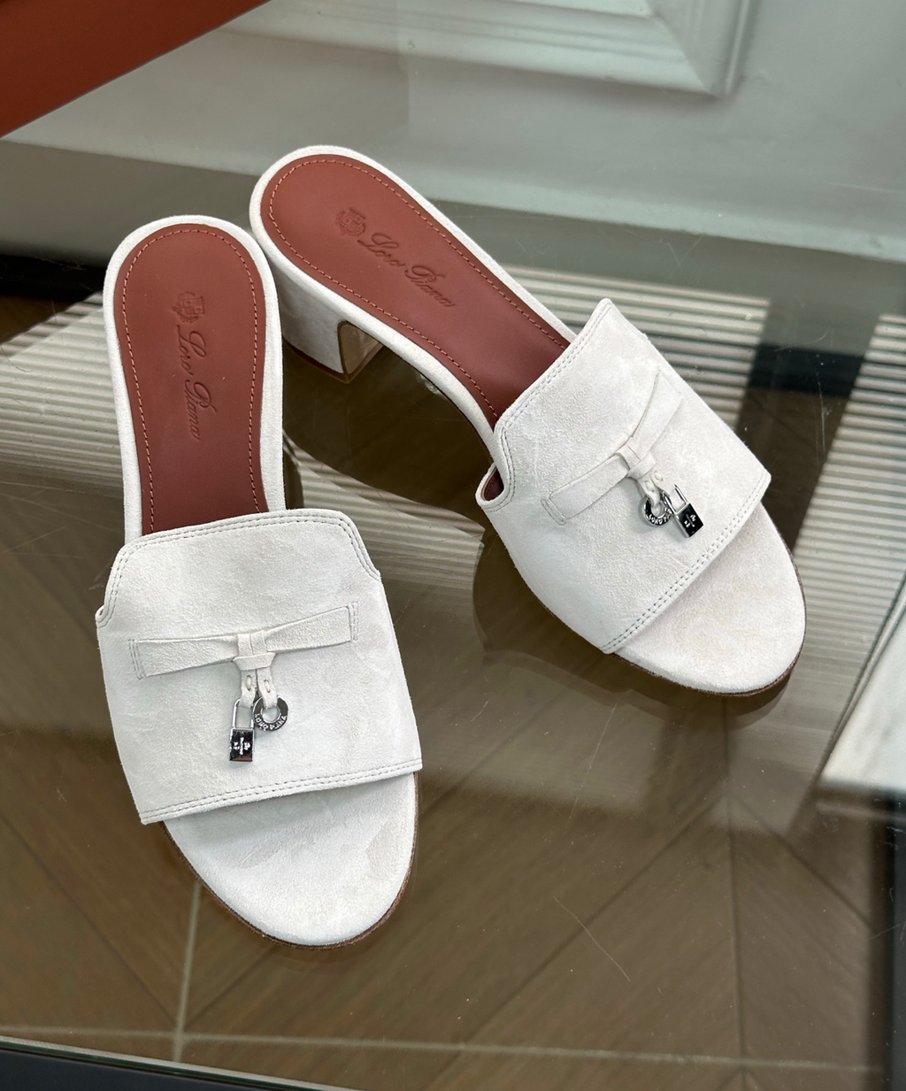 Summer Charms Sandal White Suede Goatskin