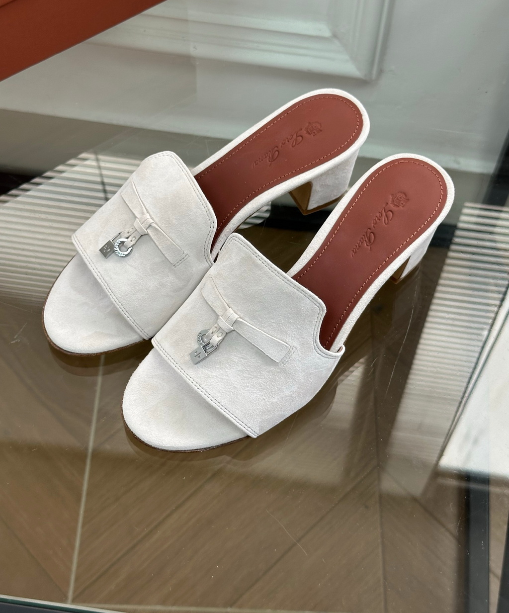 Summer Charms Sandal White Suede Goatskin