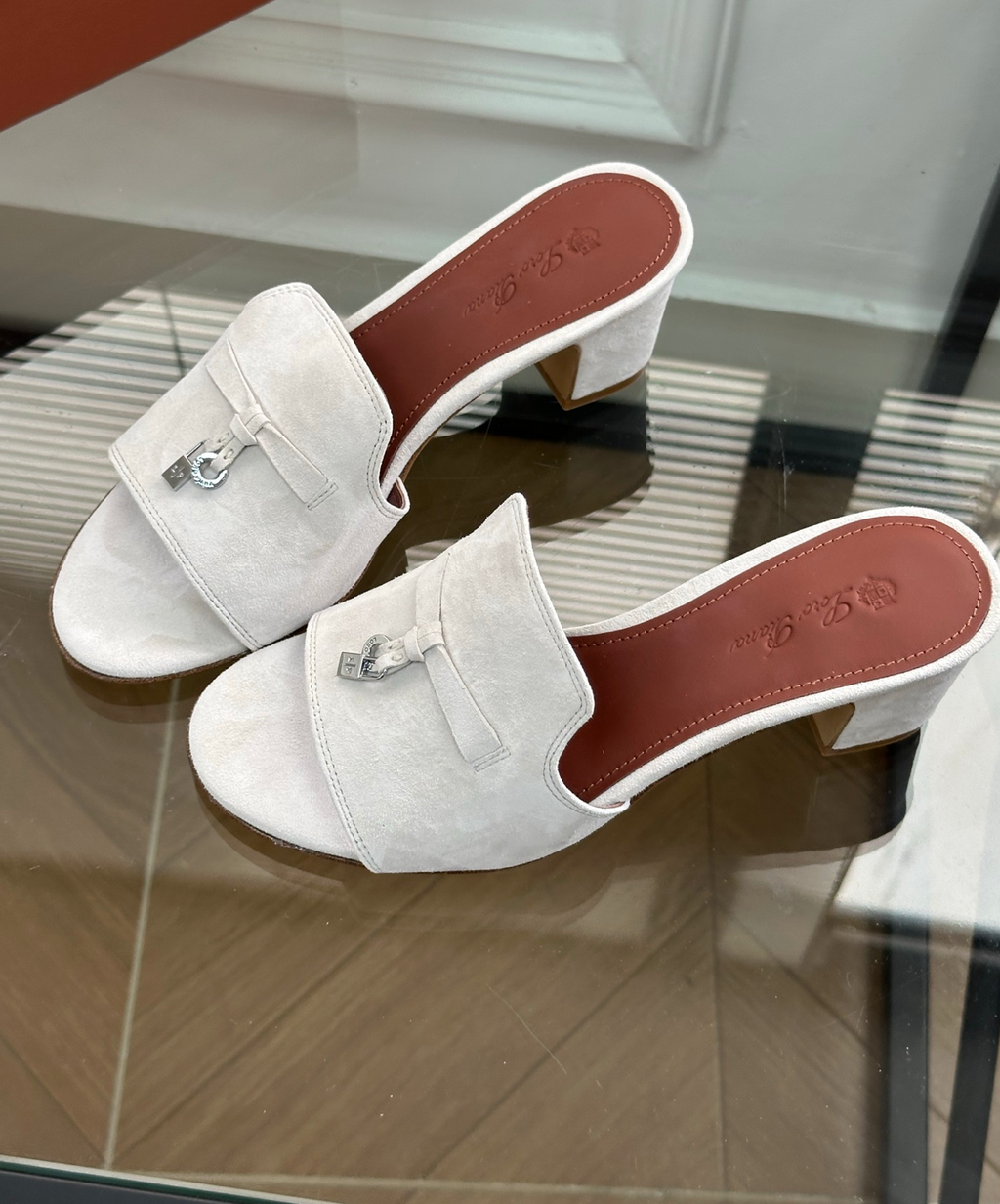 Summer Charms Sandal White Suede Goatskin
