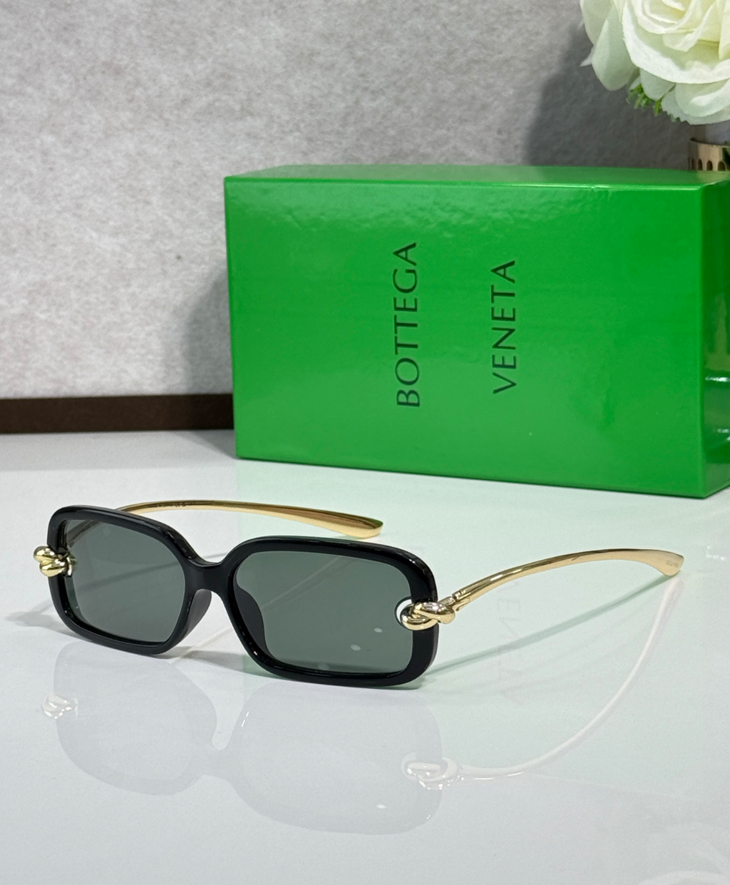 Bottega Veneta BV1439S