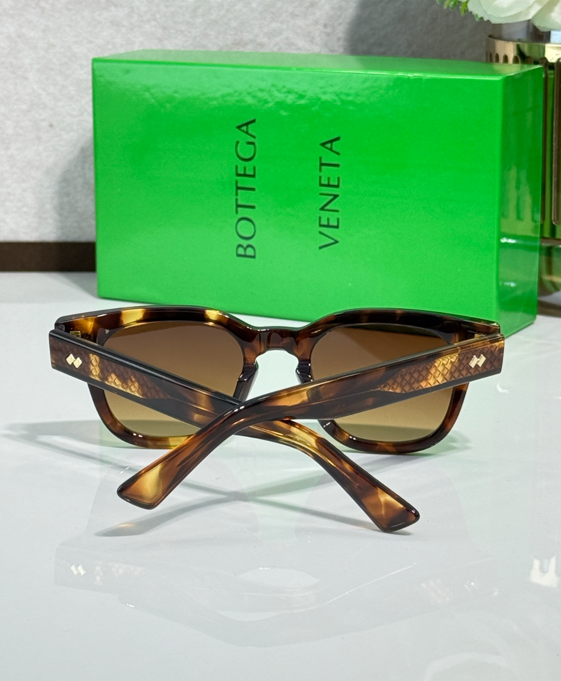 Bottega Veneta BV1441S