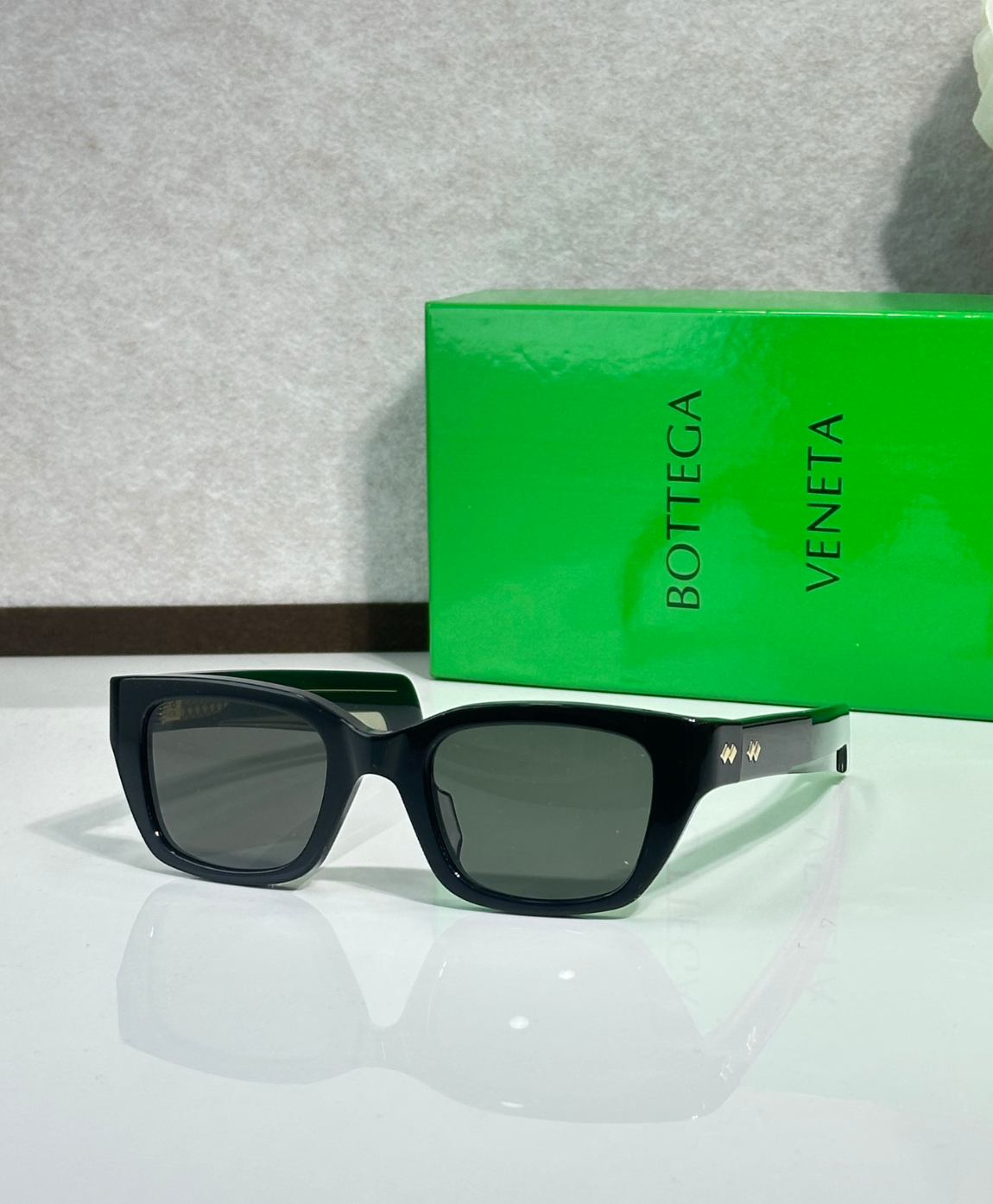 Bottega Veneta BV1393S