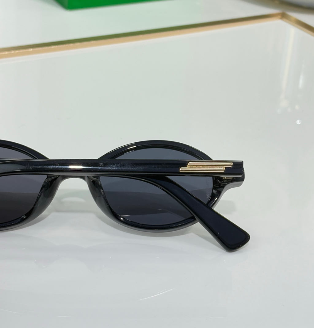 Bottega Veneta BV1388S