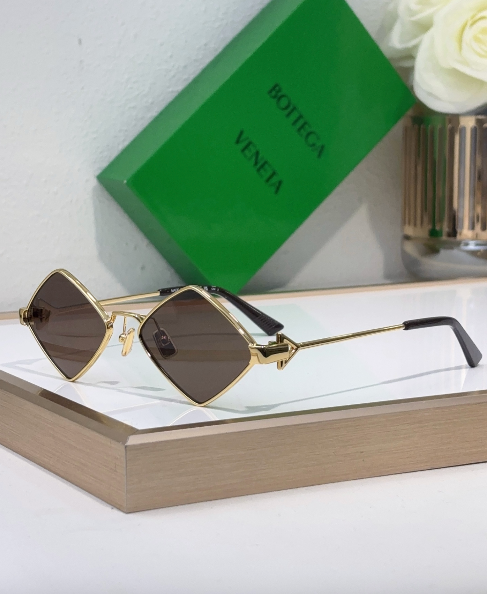 Bottega Veneta BV1245