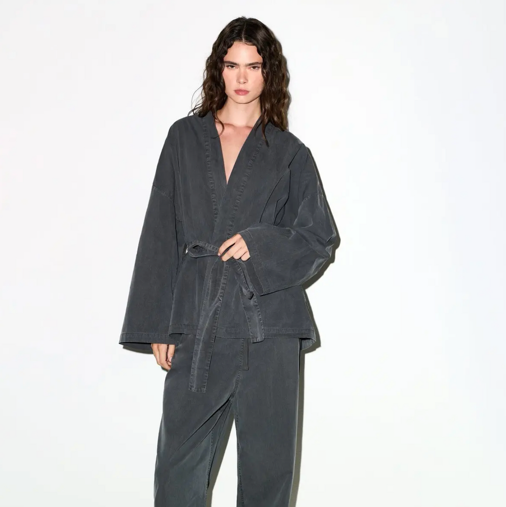 WOVEN LOUNGE OVERSIZED WRAP TOP SET