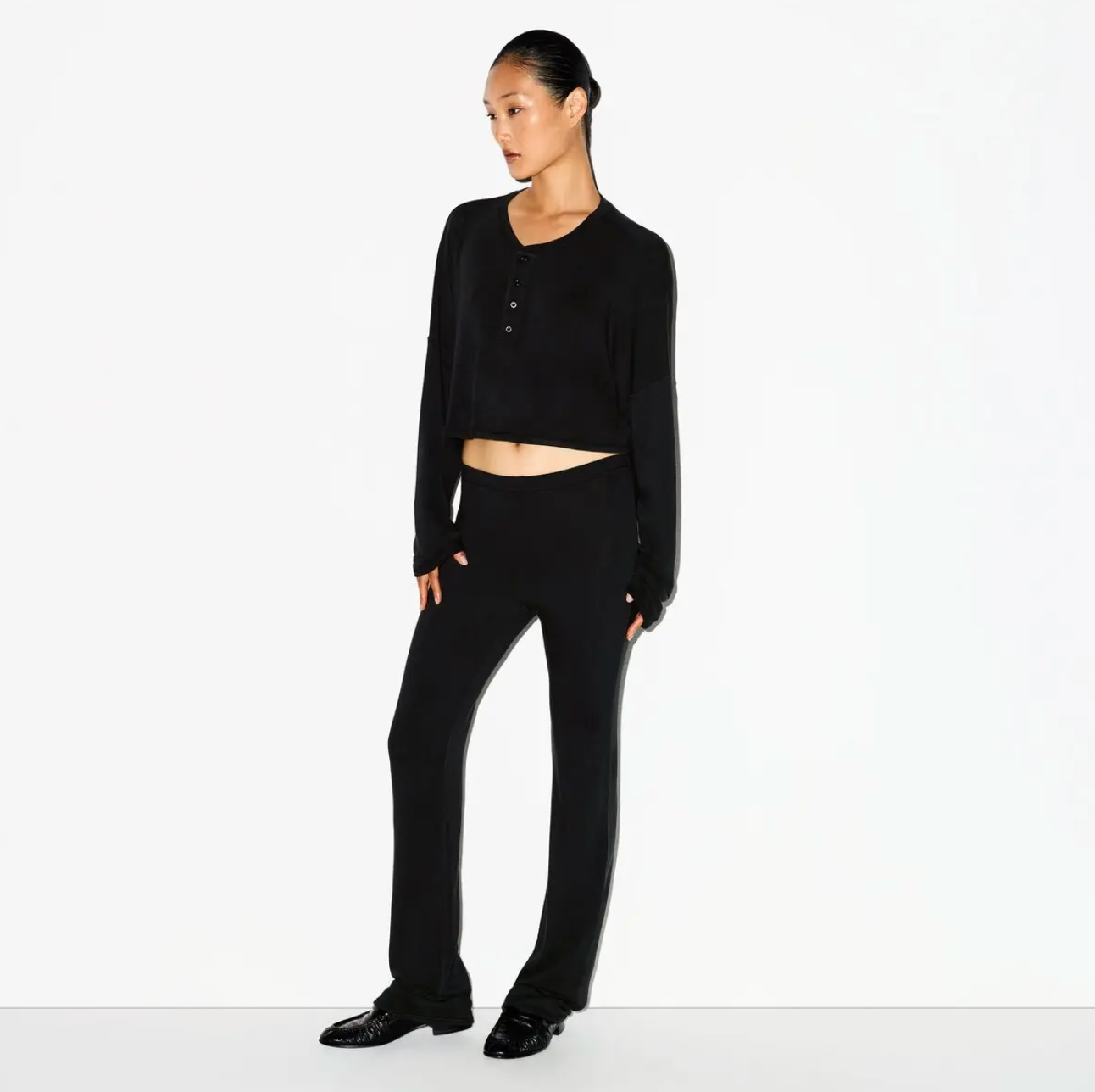 LIGHTWEIGHT MODAL CROPPED HENLEY SET