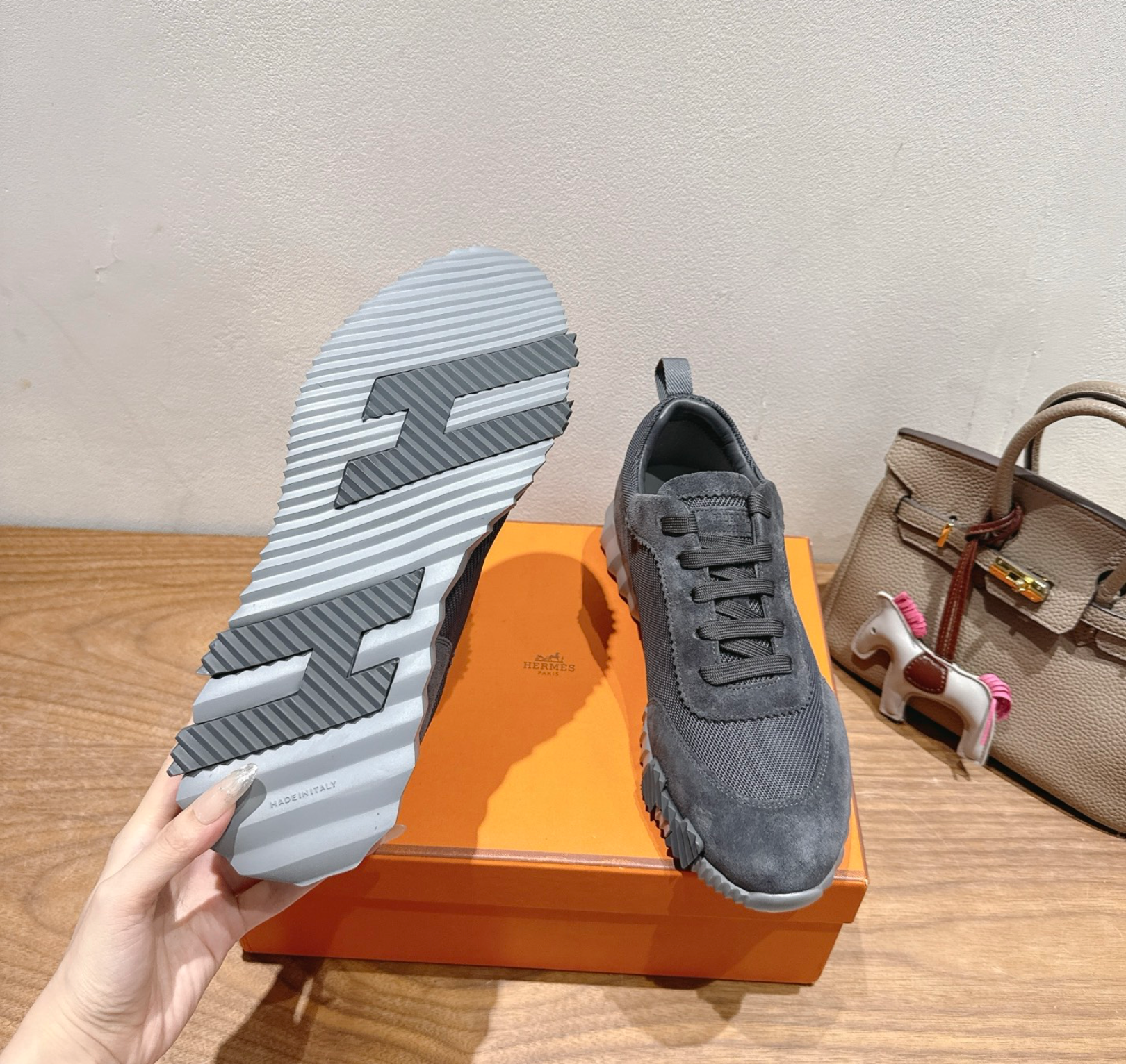 Hermès Bouncing Grey Sneaker