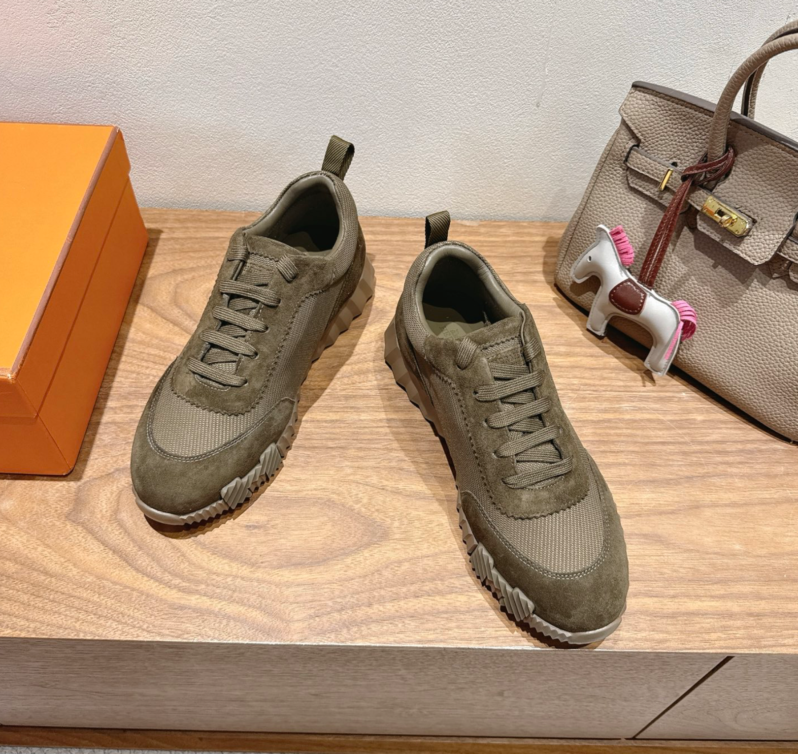 Hermès Bouncing Olive Sneaker