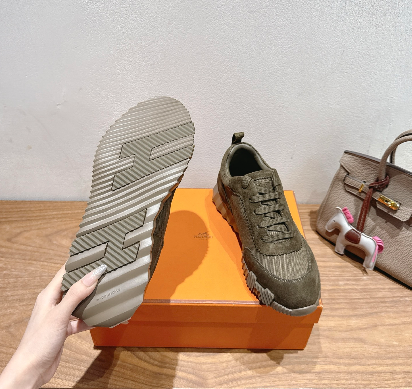 Hermès Bouncing Olive Sneaker