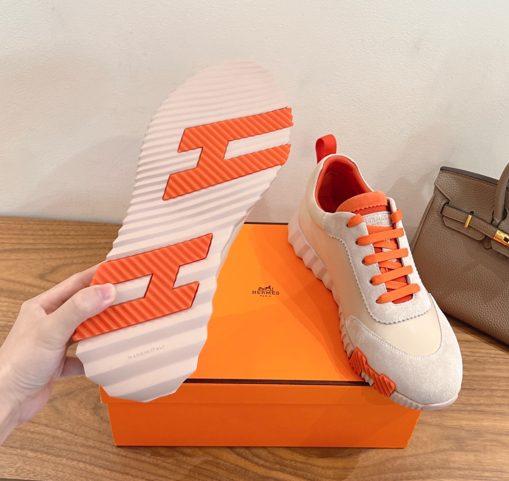 Hermès Bouncing Beige/Orange Sneaker