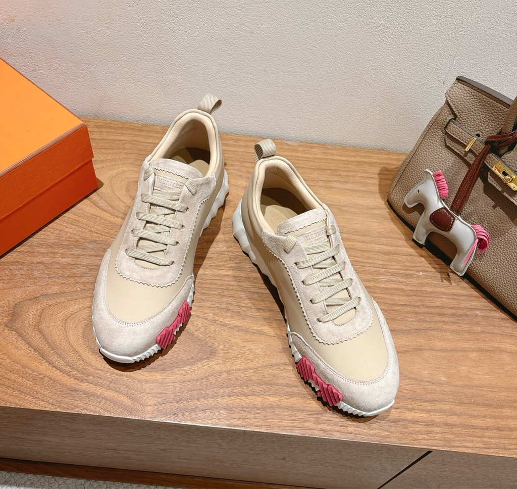 Hermès Bouncing Beige/Pink Sneaker