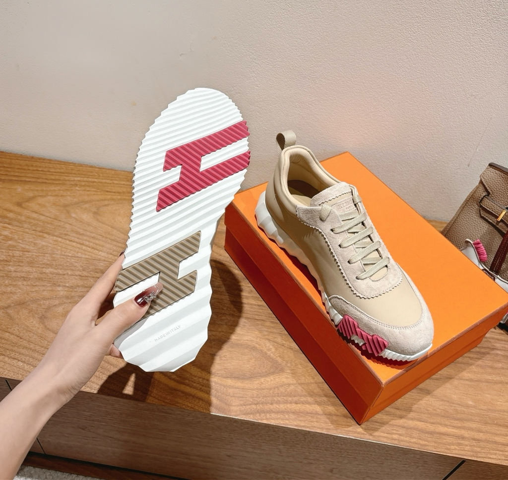 Hermès Bouncing Beige/Pink Sneaker