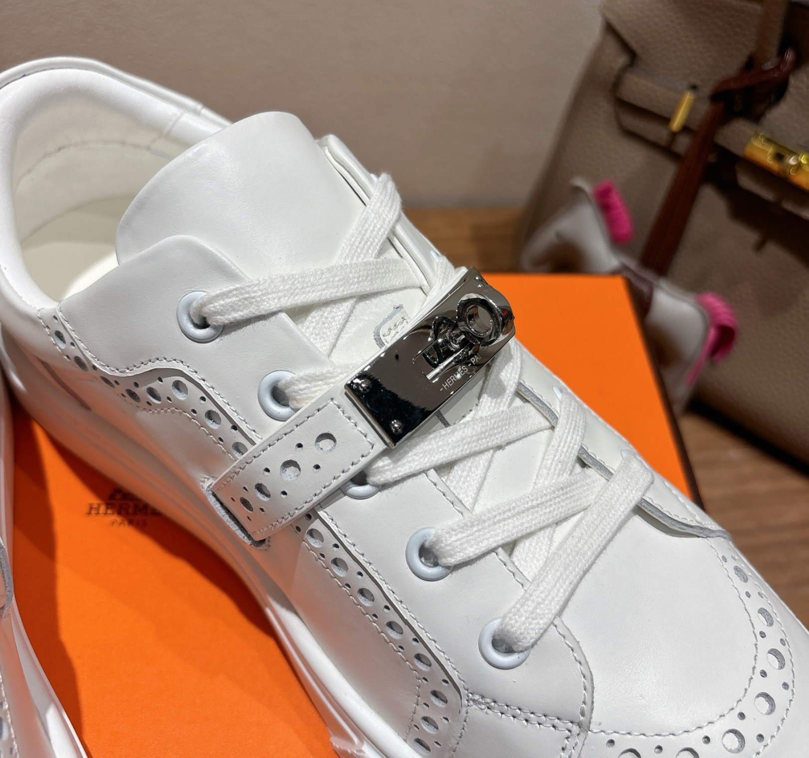 Hermès Day White Sneaker
