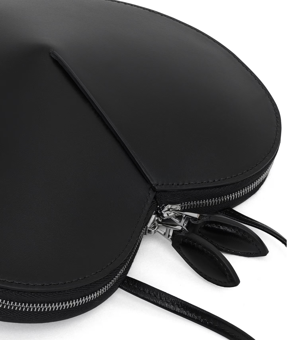 LE CŒUR BAG IN CALFSKIN