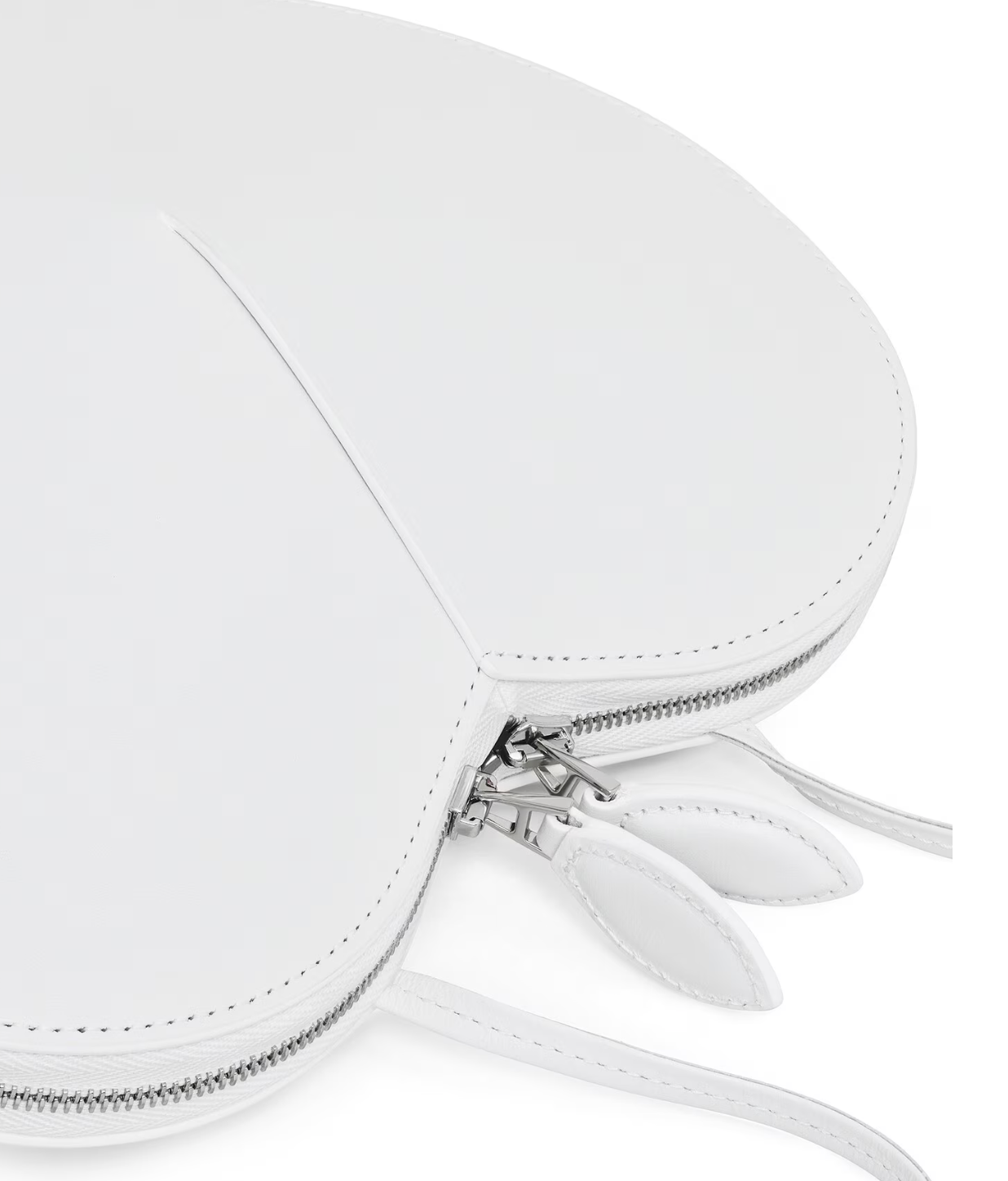 LE CŒUR BAG IN CALFSKIN