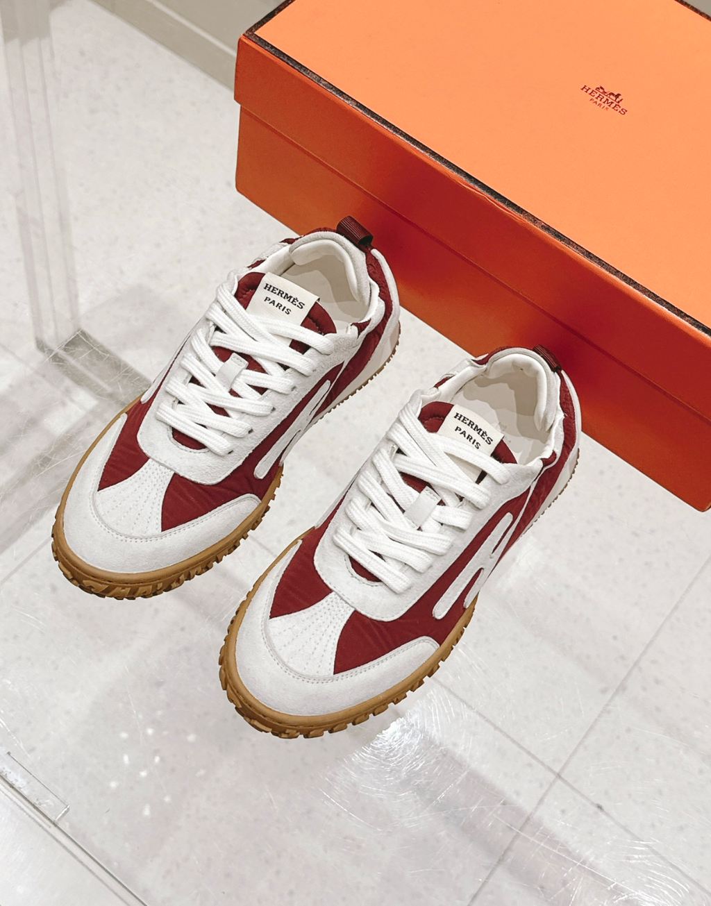Hermès Jet White/Burgundy Sneakers
