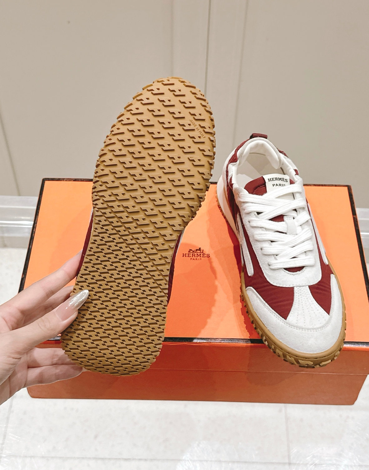 Hermès Jet White/Burgundy Sneakers
