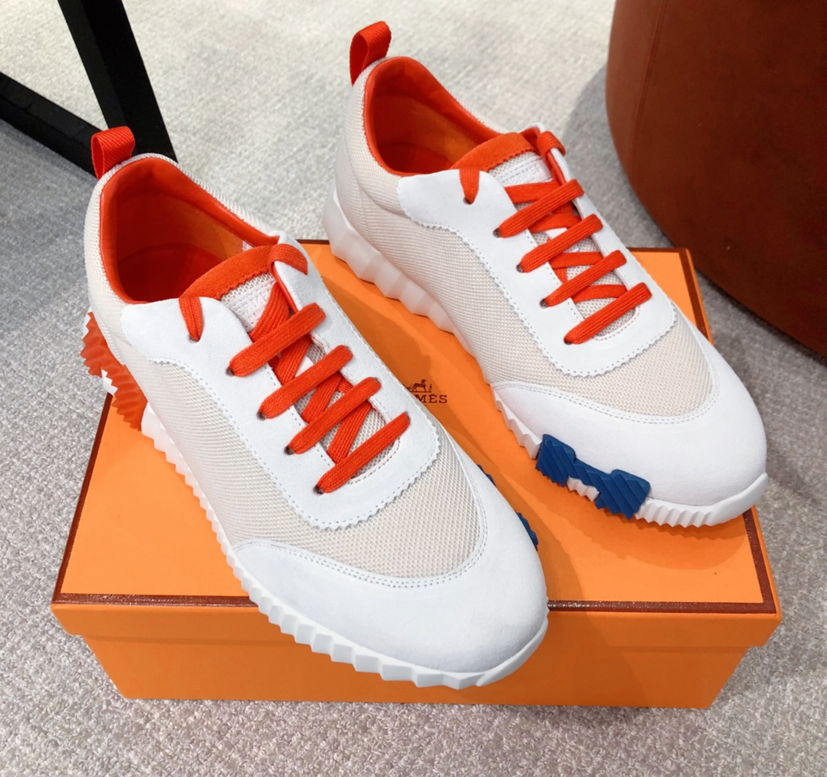 Hermès Bouncing Beige/Orange Sneaker