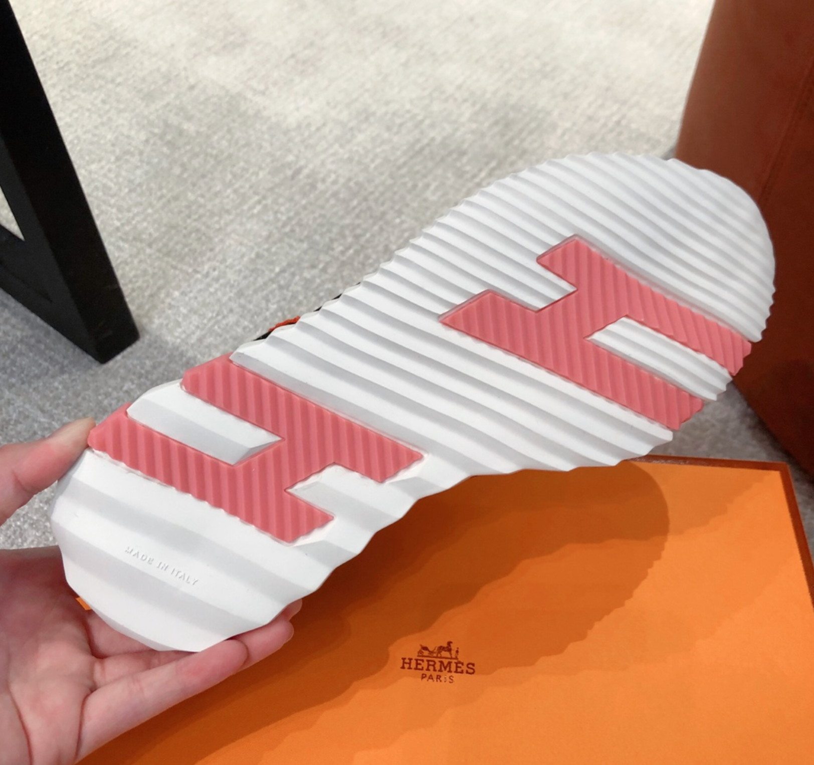 Hermès Bouncing Orange/Pink Sneaker