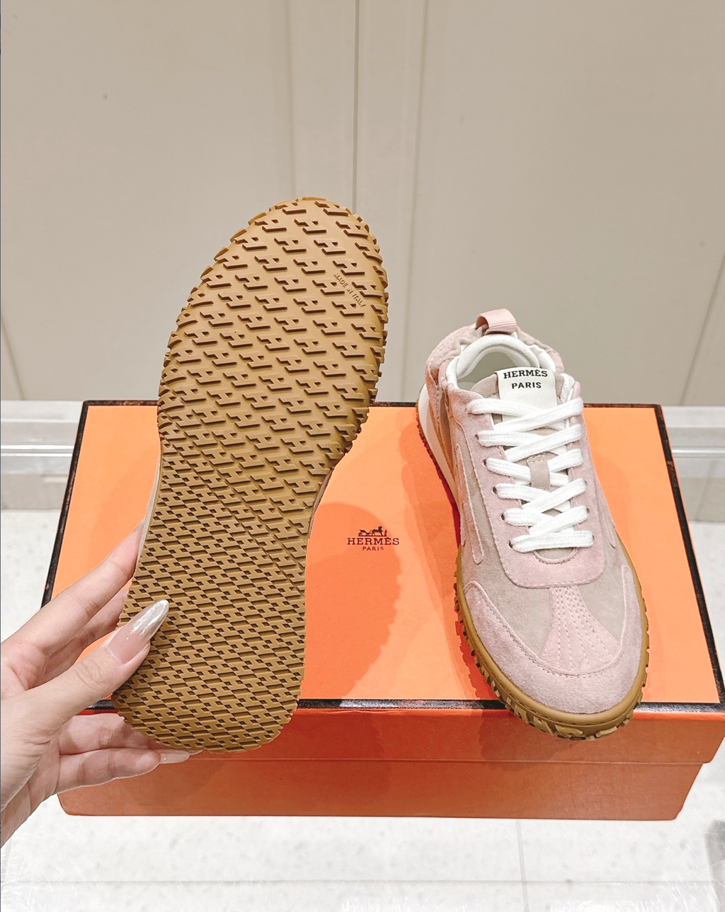 Hermès Jet Grey/Pink Sneakers